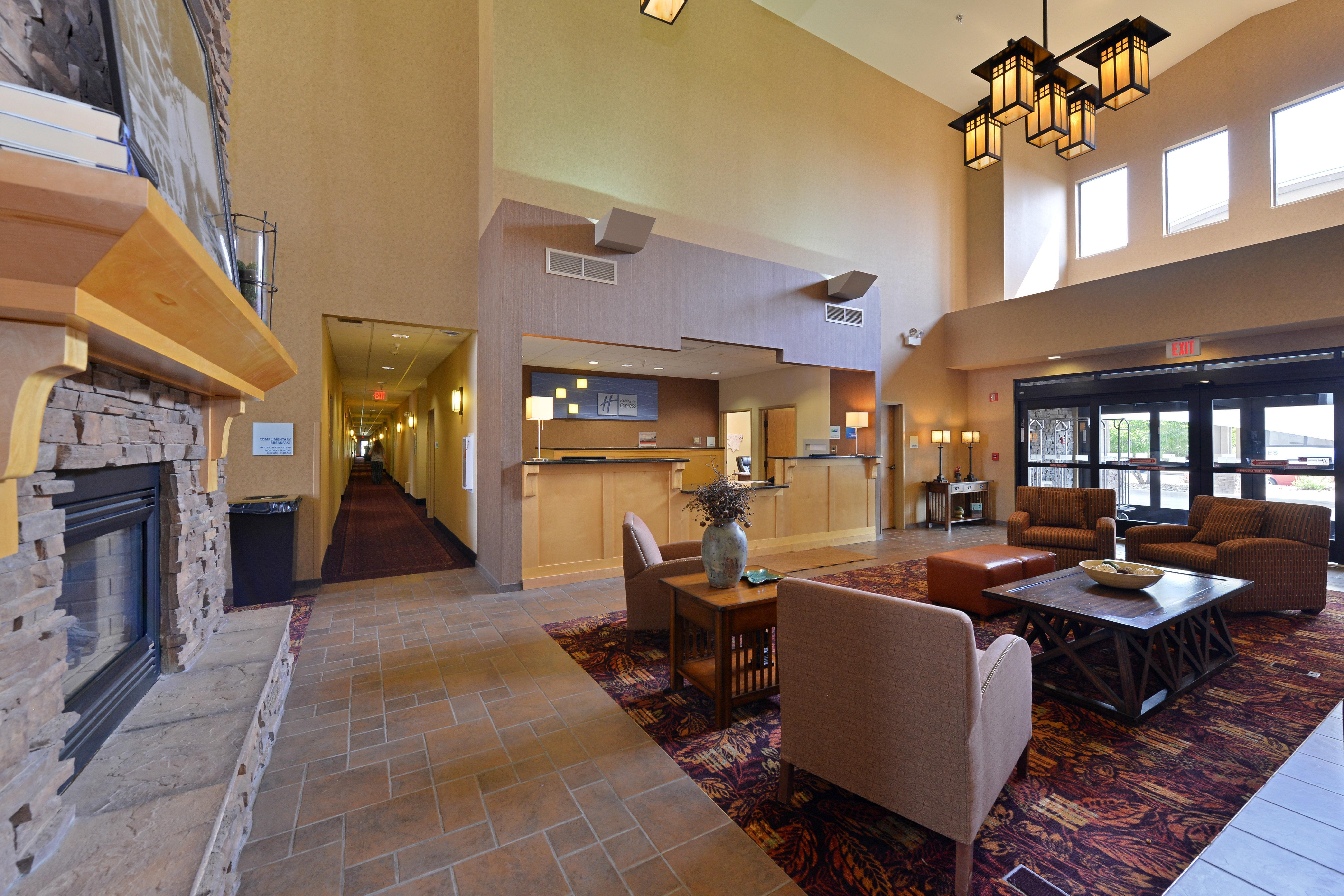 Holiday Inn Express Hotel & Suites Gillette By Ihg Eksteriør billede
